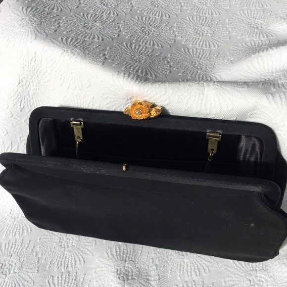 VINTAGE Black satin handbag w/ comb & mirror - Picture 4 of 9